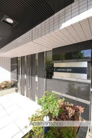 コンフォリア東池袋EASTの玄関写真