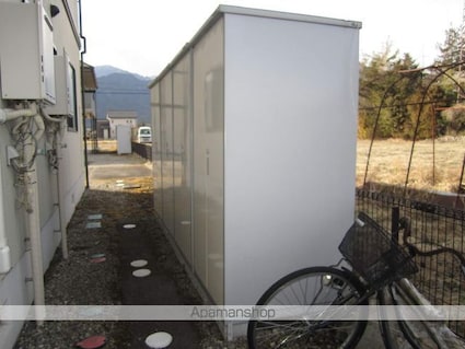 シャーメゾン大町Ａ・Ｂ[1LDK/42.6m2]の周辺3