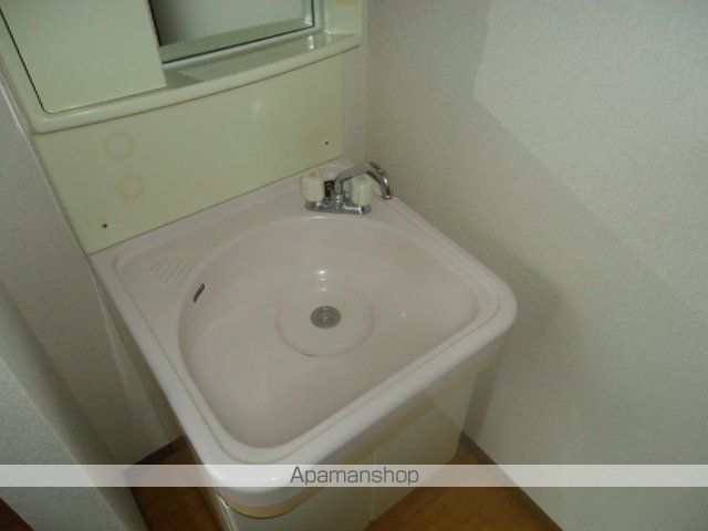ファミール尾崎の内装写真