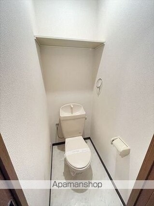 和歌山県和歌山市西小二里３丁目[1K/30.26m2]のトイレ