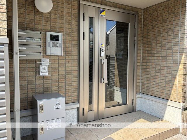 ハピネス三秀の玄関写真