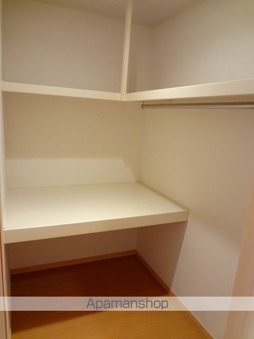 ガーデンヒルズ上ノ山1の内装写真