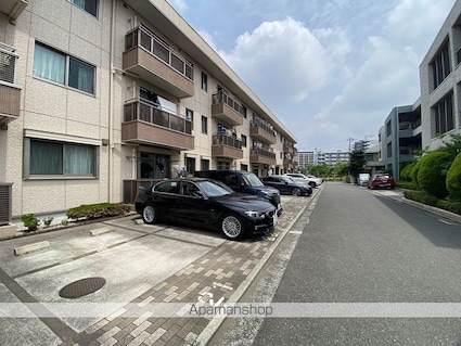 ニューノース弐番館[2LDK/64.25m2]の駐車場