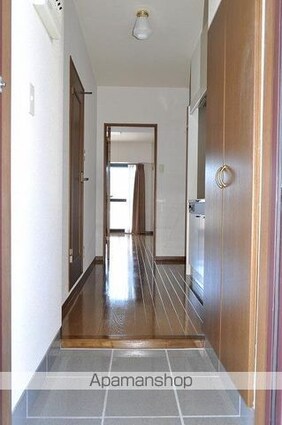 パークレジデンス諏訪[1K/33.6m2]の玄関
