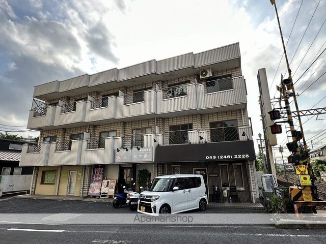 登戸ビルの外観写真