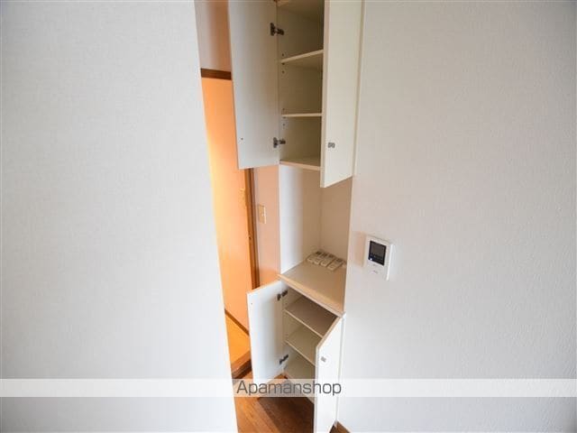 VERNAL HOUSEの内装写真