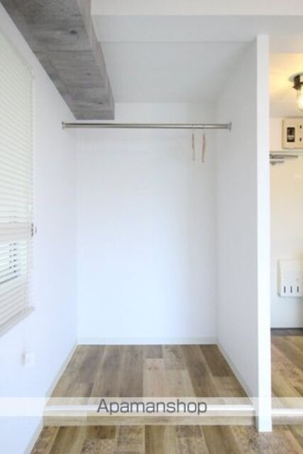 マンション神楽坂[1R/18.42m2]の収納