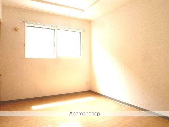 アーバンコート栄町の内装写真