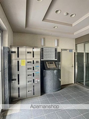 ネクステージ中井の玄関写真