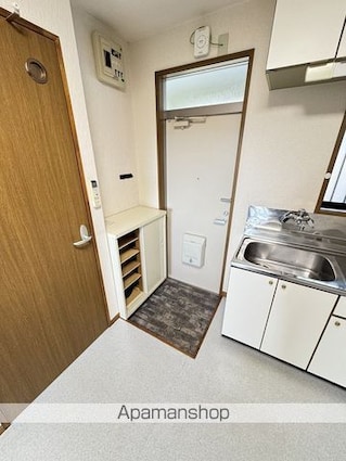 メゾン・ドール[2DK/43m2]の玄関