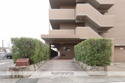 スカール太田南[2LDK/62.06m2]のエントランス