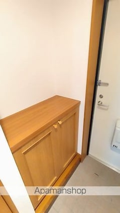 ブランニューコート[2LDK/58.08m2]の玄関