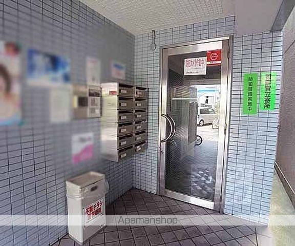 ネオパルマの玄関写真