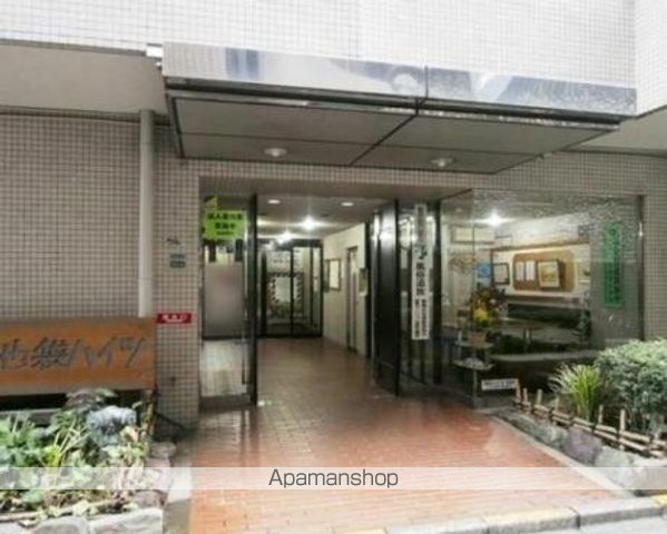 ニュー池袋ハイツの玄関写真
