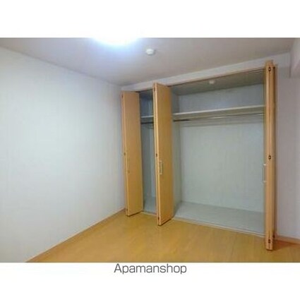 ループサイド[2LDK/60.03m2]の収納