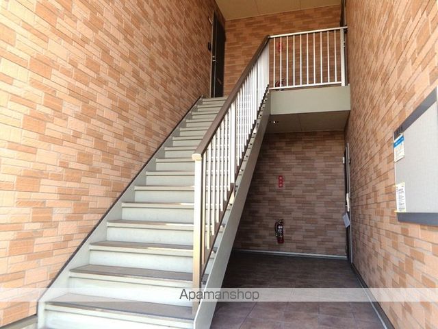 フォブール十三軒屋の玄関写真