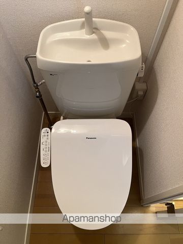 富山地鉄富山港線 奥田中学校前駅 徒歩11分 2階建 築29年の内装写真
