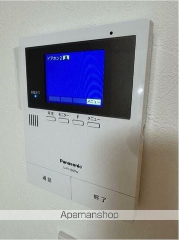 NESALLAの内装写真