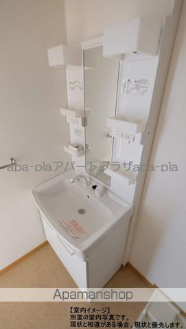 ウェストリバー 弐番館の内装写真