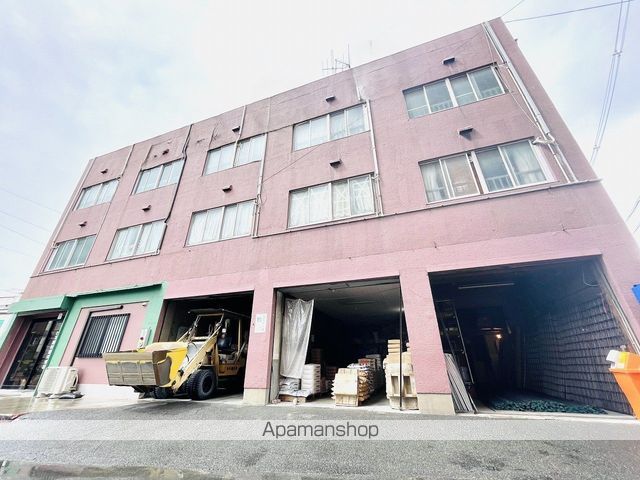 杉本マンションの外観写真