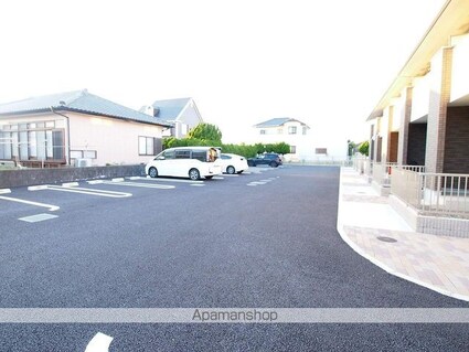 Ｌｕｐｉｎｕｓ　Ｂ（ルピナス）[3LDK/74.07m2]の駐車場1