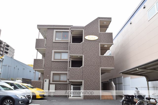 小田急電鉄小田原線 伊勢原駅 徒歩7分 3階建 築14年の外観写真