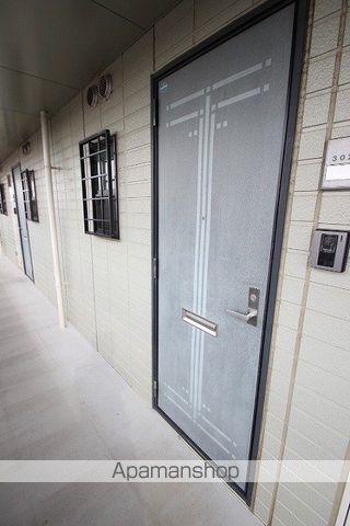 ピュアプレイスの玄関写真