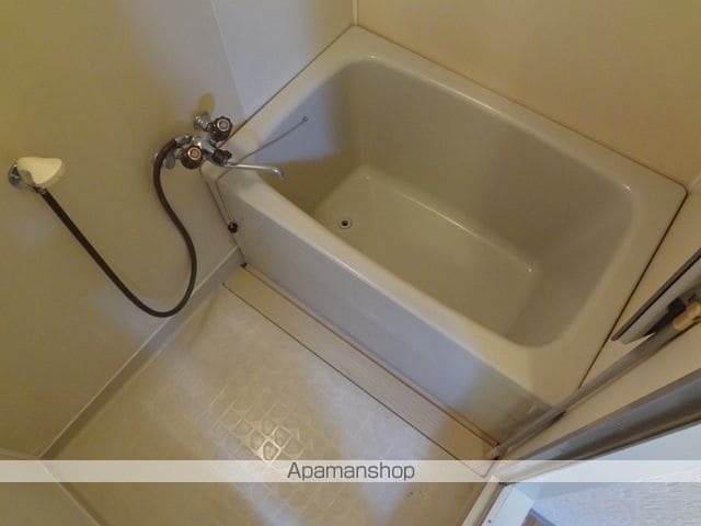 トリプルステーション菱屋西の内装写真