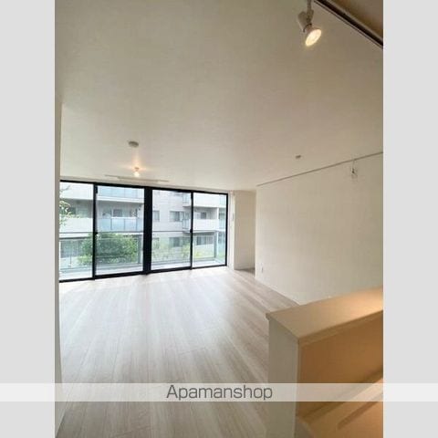 広尾アパートメントの内装写真