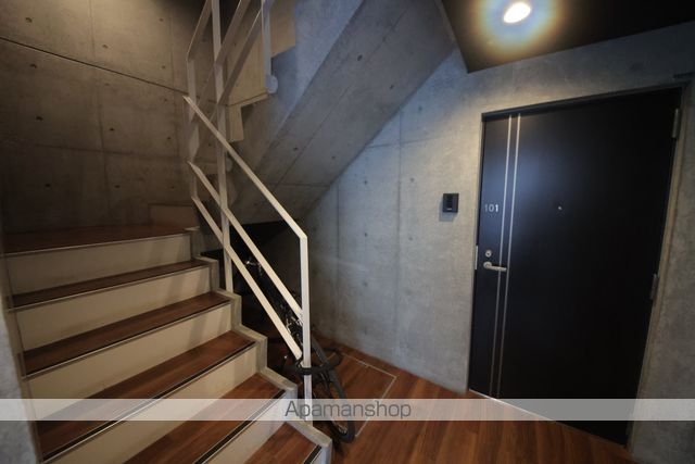 LAPISの玄関写真