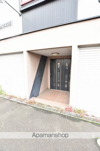 ラヴォーグの玄関写真