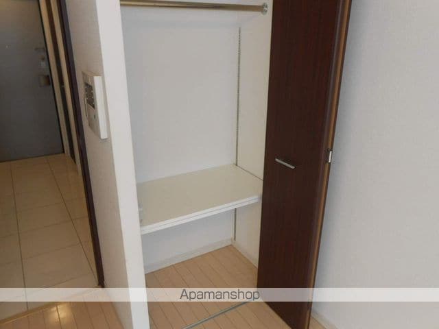 SAMTYUMEDAIIGLOWAXISの内装写真