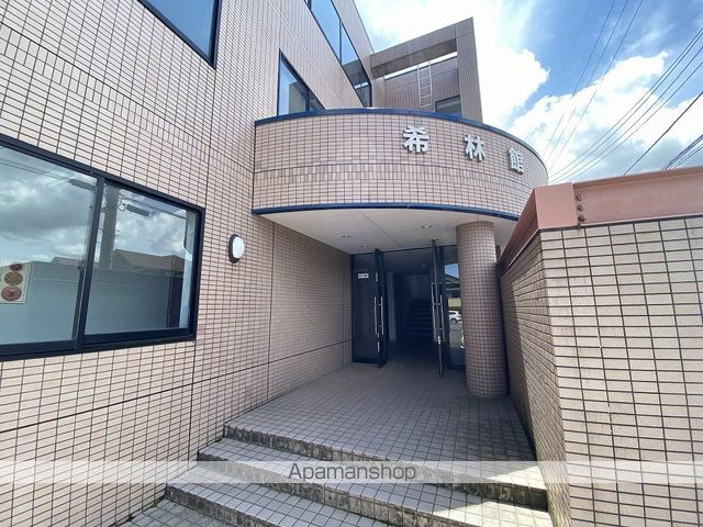 えちぜん鉄道三国線 福大前西福井駅 徒歩11分 3階建 築31年の玄関写真