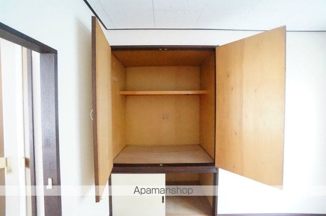 ベイ桂岡IIの内装写真