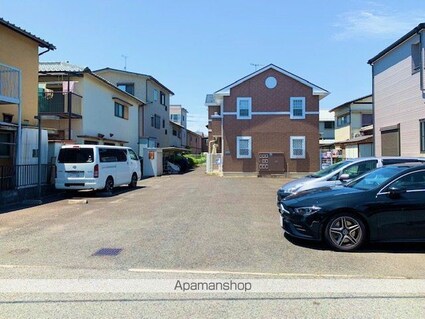 メゾンフローラ[2DK/43.26m2]の駐車場3