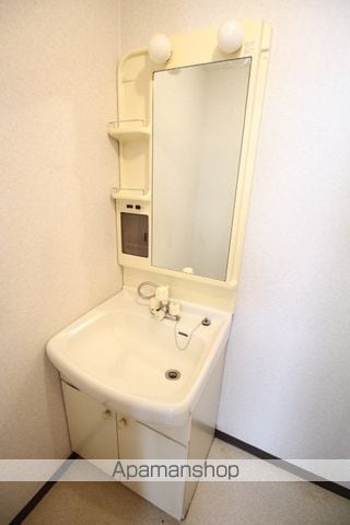 ショパンシャトーノクターンOP27の内装写真