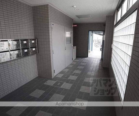 プリュジュール北山の玄関写真