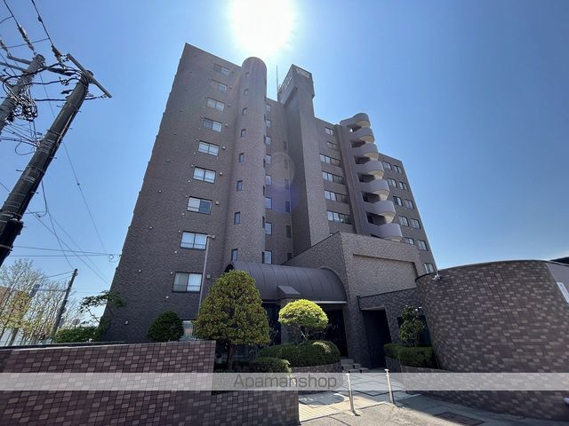 ライオンズマンション的場町の外観写真