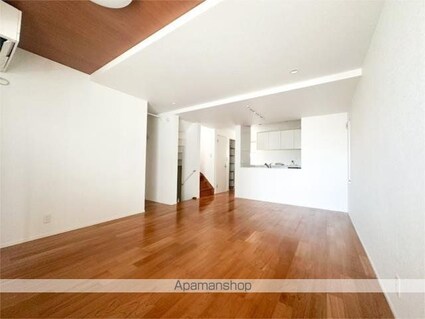 世田谷区桜丘５丁目戸建[3LDK/94.35m2]の内装6