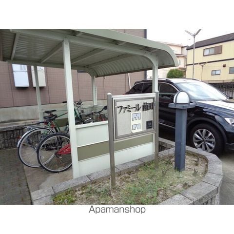 ファミール前田A棟の内装写真