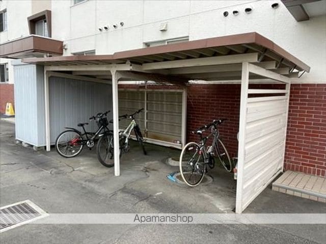 オリエンタルコーポの玄関写真