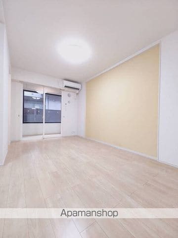 ビーイング モアの内装写真
