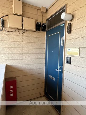 エリームA棟の玄関写真