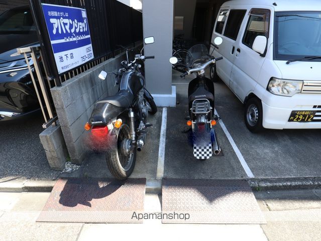ロアール明日香の外観写真