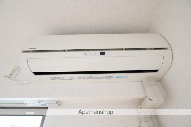 リヴァーイーストHORIIKEの内装写真