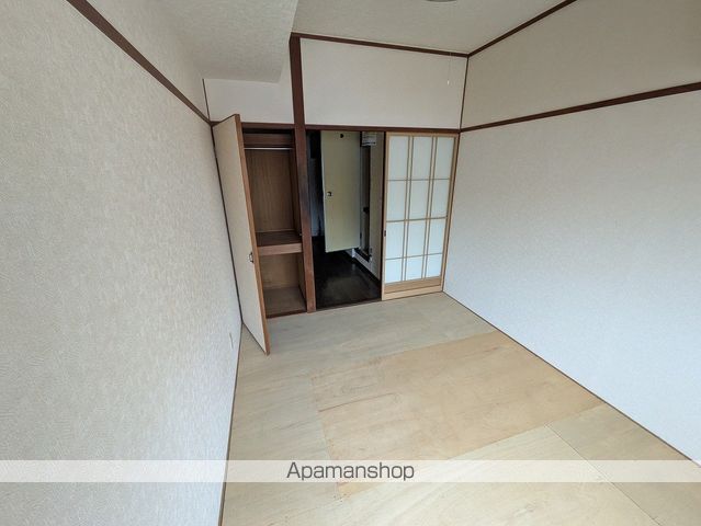 LUCIR十日市の内装写真