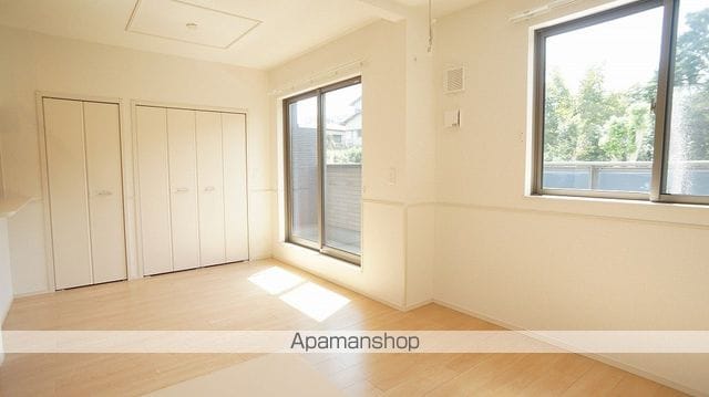 富士宮市 2階建 築9年の内装写真
