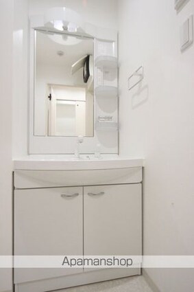 Ｍａｙｆａｉｒ　ＨＯＮＭＡＣＨＩ　ｓｑｕａｒｅ[1DK/31.71m2]の洗面所