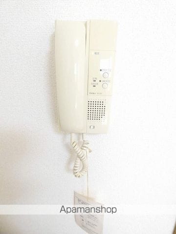 インプレイス中央の内装写真