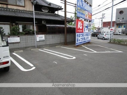和歌山県和歌山市手平２丁目[1K/36.95m2]の駐車場